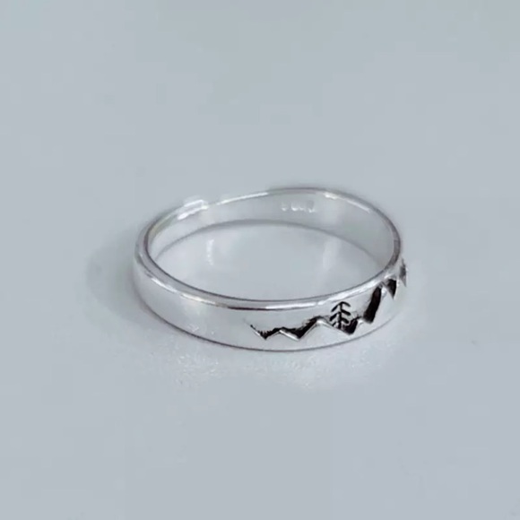 “Moving Mountains” Engraved Adventure Outdoors Forest Trees Silver Antique Ring - Picture 4 of 5